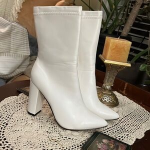 Cute Ankle High White Boots
(Never worn)